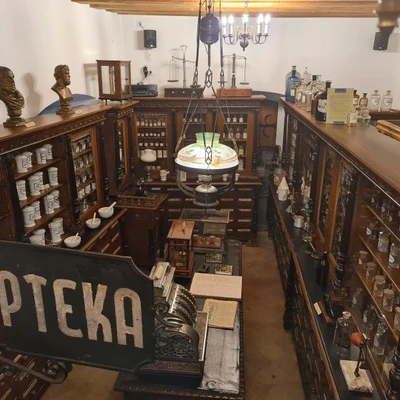 Muzeum Ziemi Bieckiej – „Tradycje aptekarskie Biecza”